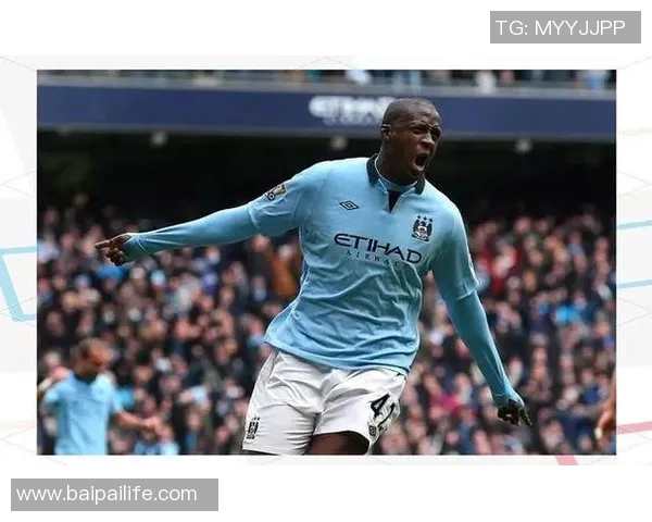 6号足球球星的荣耀之路从绿茵场到传奇时刻辉煌永不停息 6号足球球星的荣耀之路从绿茵场到传奇时刻辉煌永不停息