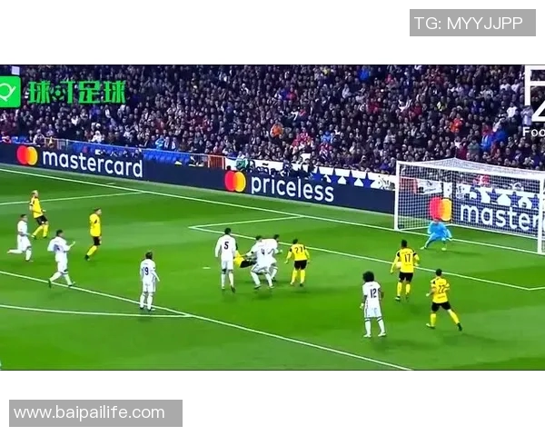 足球球星贴纸神奇变色效果引发收藏爱好者热烈讨论